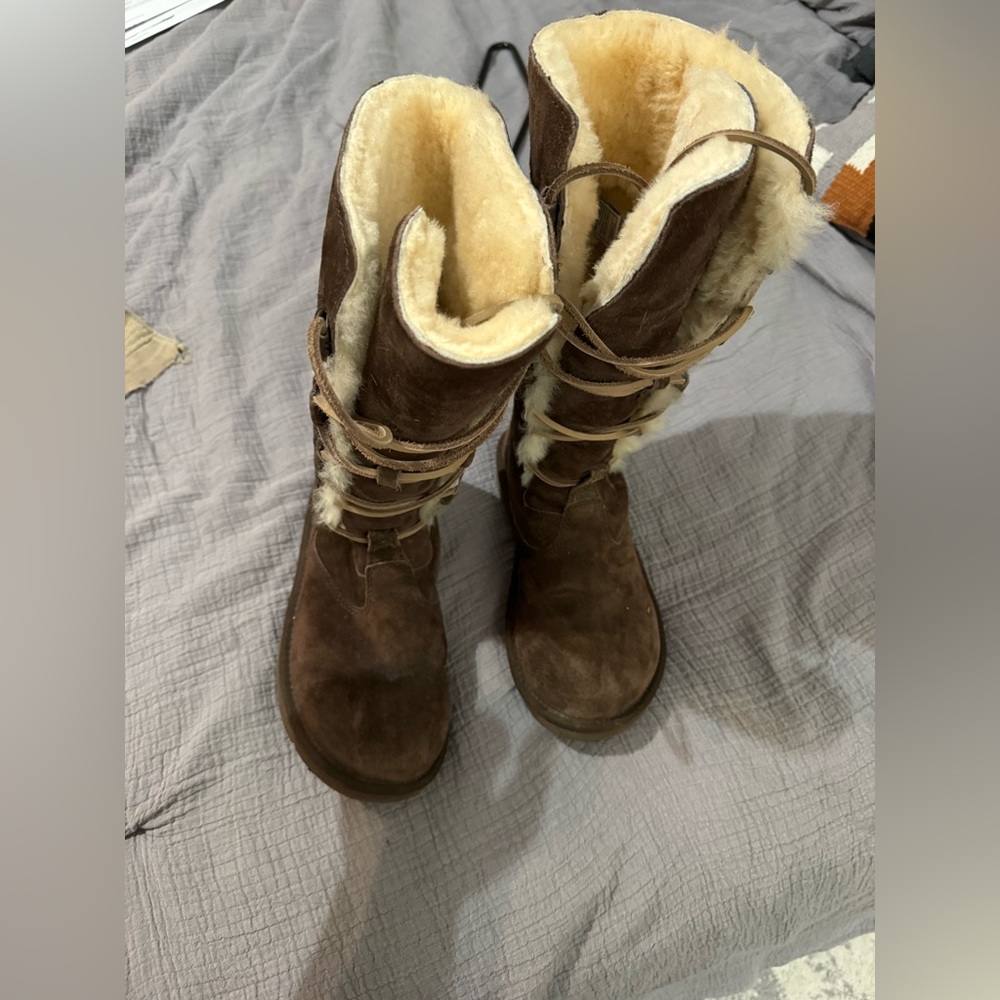 Like new Ugg boots